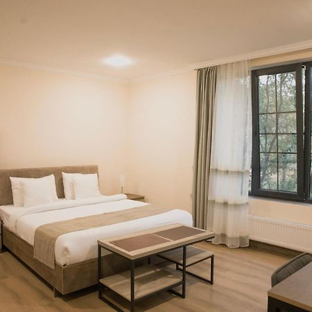 Madin Eco Hotel Debed ภายนอก รูปภาพ