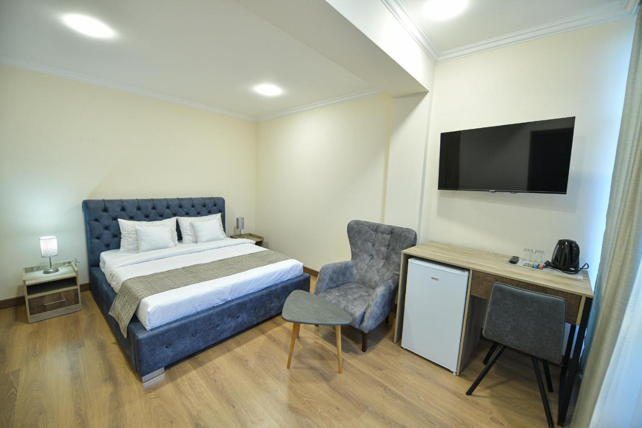 Madin Eco Hotel Debed ภายนอก รูปภาพ
